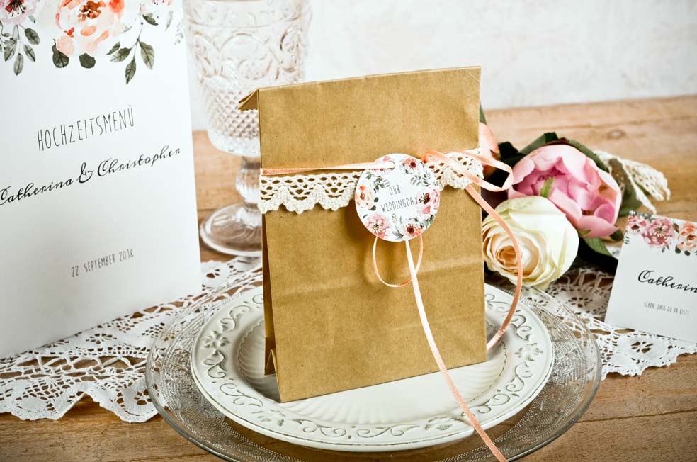 Gastgeschenke und Geschenke mit Klöppelspitze Spitzenband individualisieren